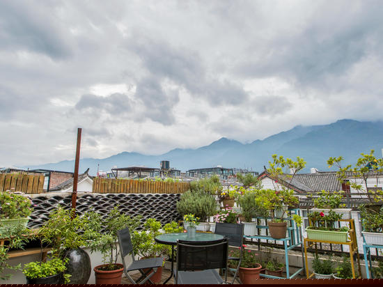 山景大床房（带花园）