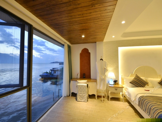 地中海风复式海景套房