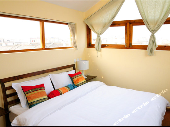 九重葛-复式星空海景大床房