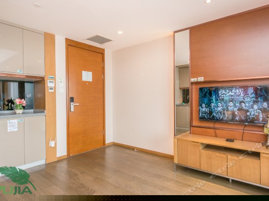 精装海景大床房