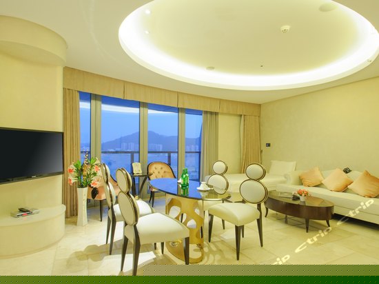 诺曼王朝豪华海景子母套房