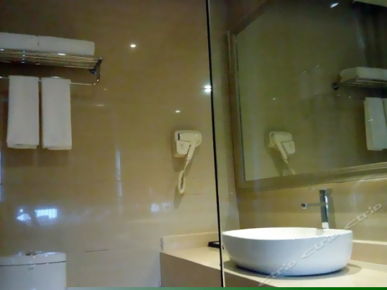 特价单人房（无窗）