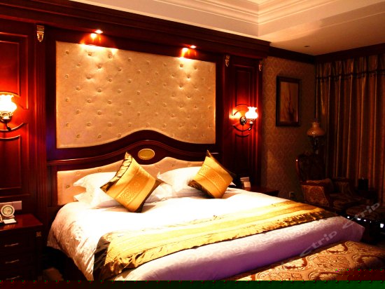 行政园景大床房