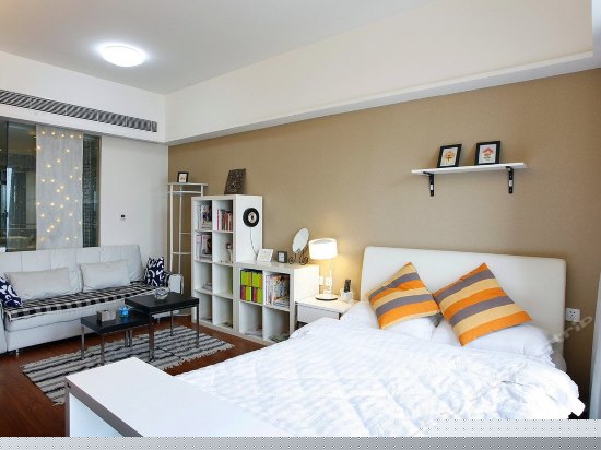 精品商务大床房