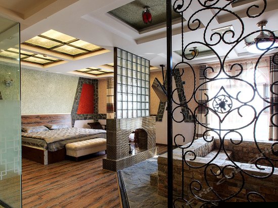 VIP主题室内温泉客房