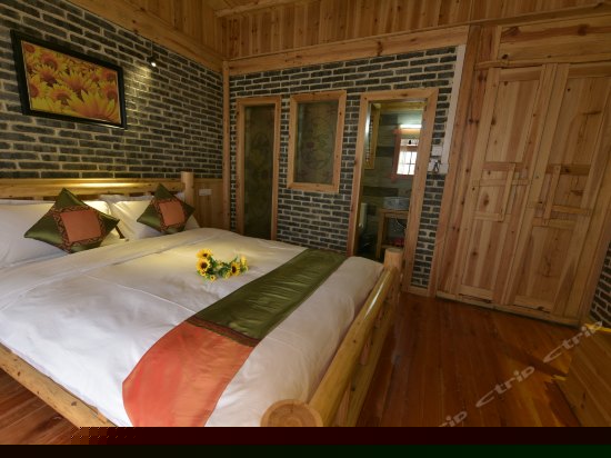 b栋, 金色仰望大床房b