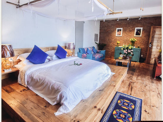 S202宽面海景露台家庭套房