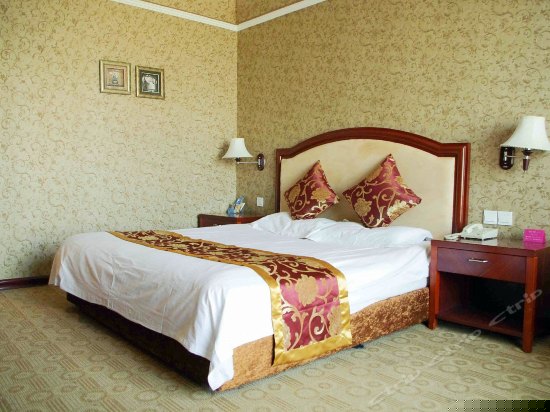 五楼商务大床房