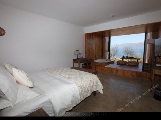 蜜月海景大床房