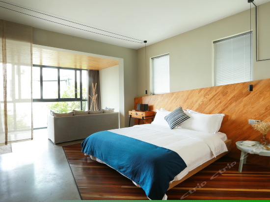 最美夕阳海景花园大床房