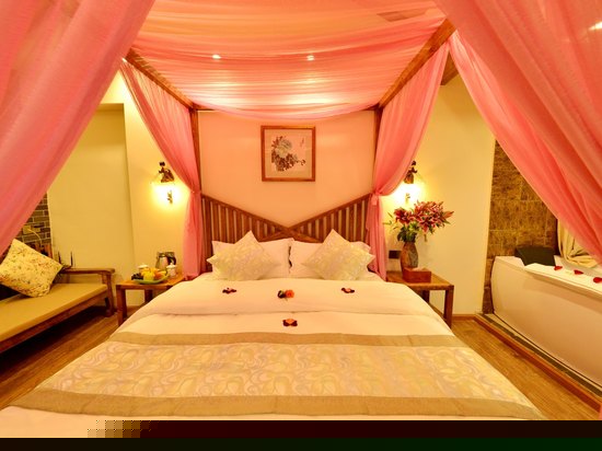 豪华观景浴缸房