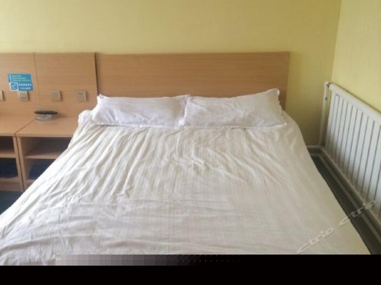 经济大床房(无窗)