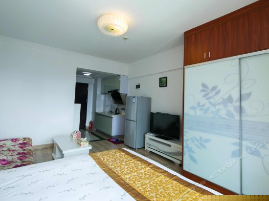 豪华舒适大床房