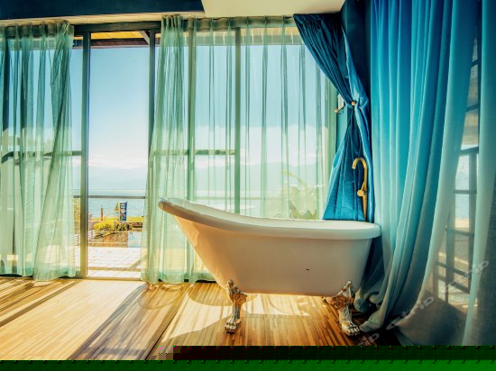 独立阳台浴缸海景房