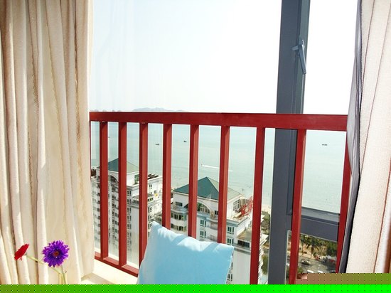 无敌海景三房二厅