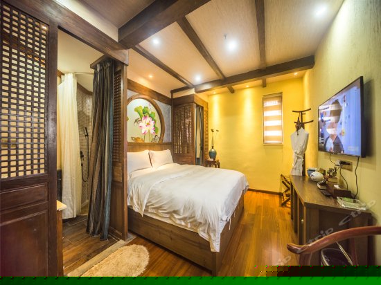 水韵豪华大床房