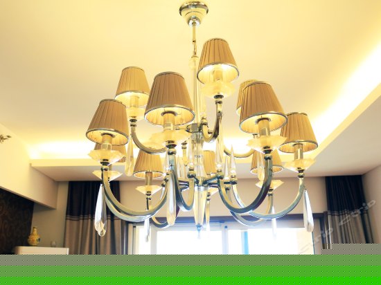 豪华三卧双卫海景套房