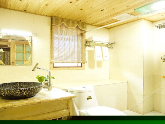 二楼标间桃花源记