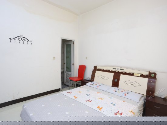 电脑外窗大床房