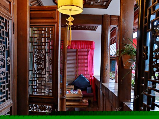 豪华阳台小套房