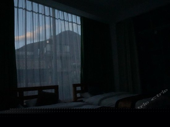 二楼阳光家庭房