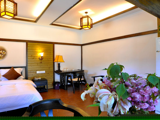 静馨雅苑豪华套房