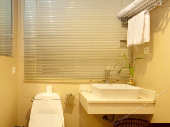 特色阳光大床房