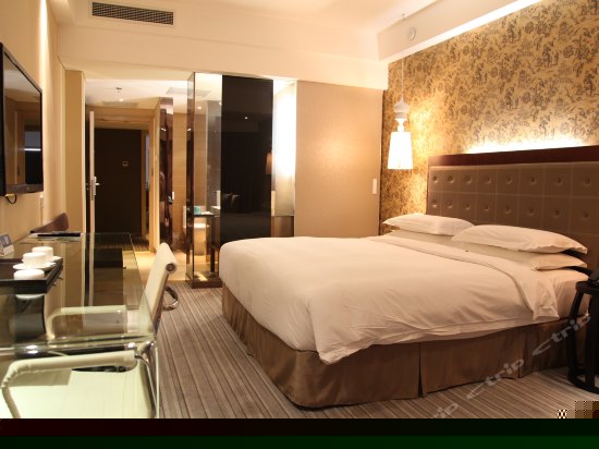 无烟高级大床房