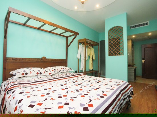 豪华景观大床房