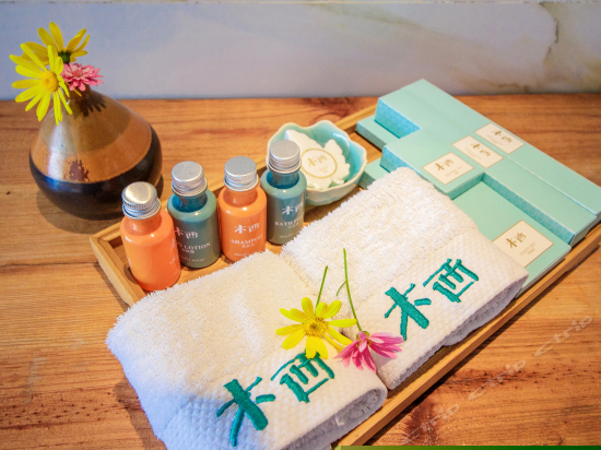 豪华海景露台家庭套房