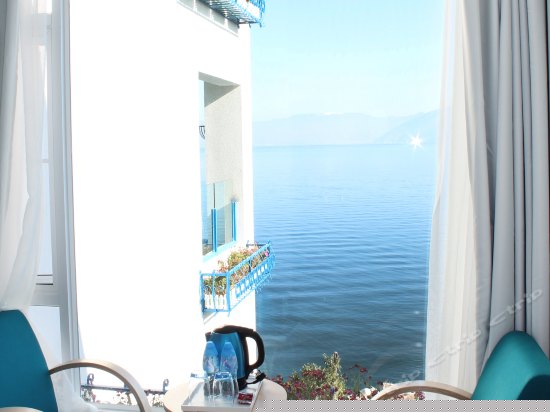 豪华海景带榻榻米大床房208