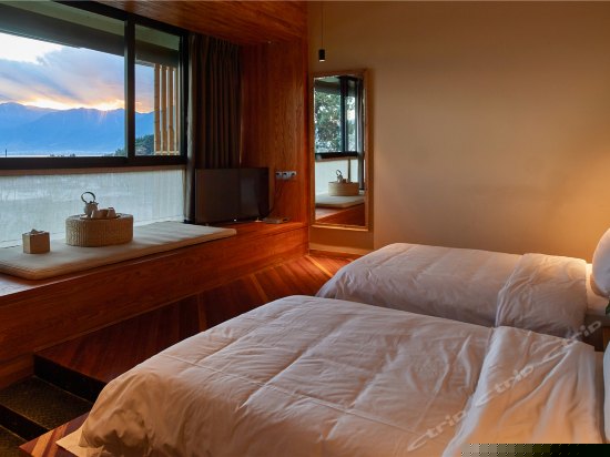 日式庭院海景双床房