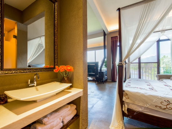 豪华古典海景套房