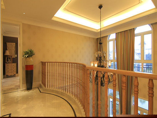 独栋5居室湖景别墅