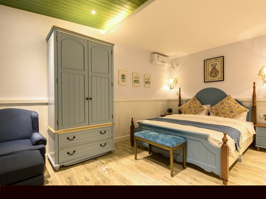 英伦清新海景大床房