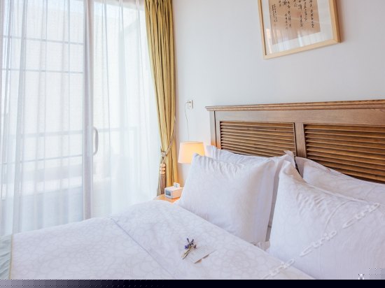 180度豪华海景大床房