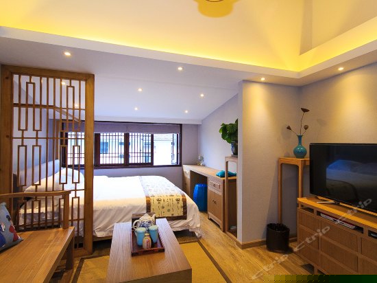 碧波诉情大床房