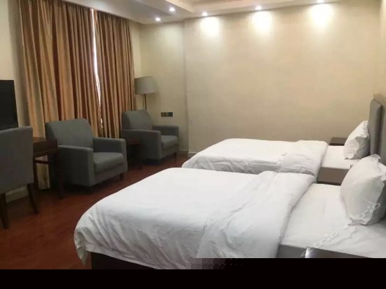 豪华麻将双床房