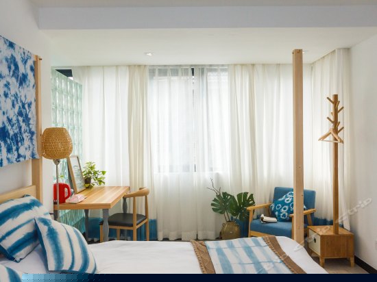 溪畔景观房虚度