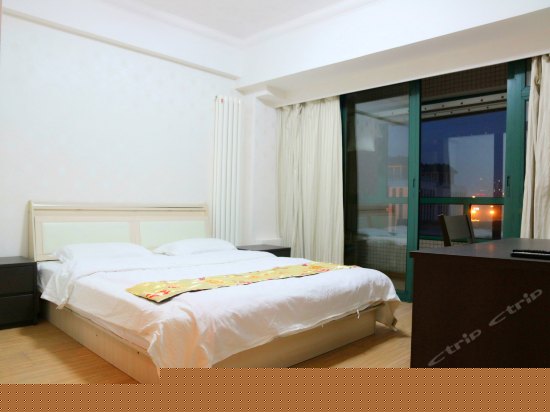 豪华商务双卧大床6人房