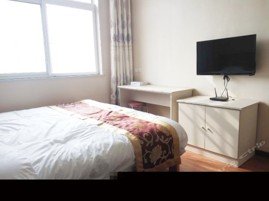 精品地毯大床房