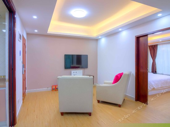 商务行政大床房