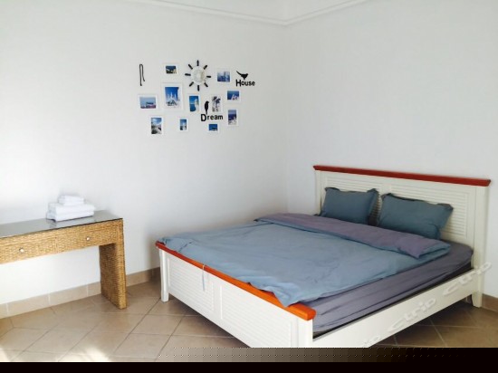 复式四房一厅别墅