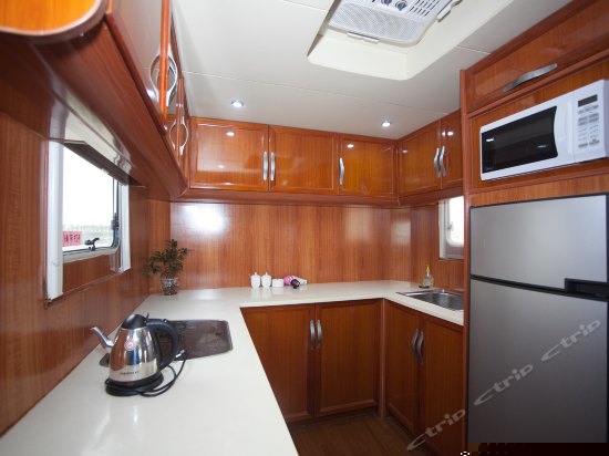 豪华贵族公寓型房车