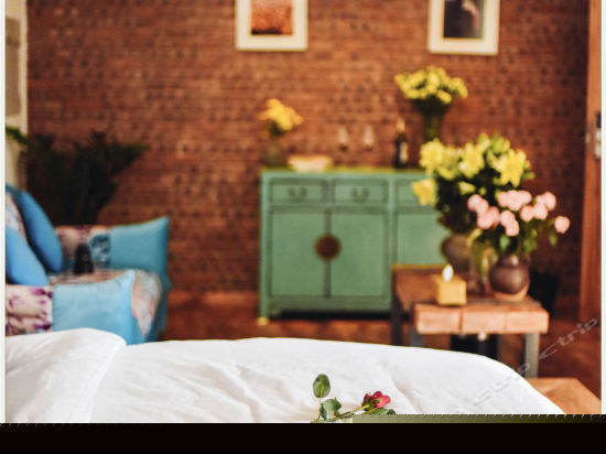 S202宽面海景露台家庭套房