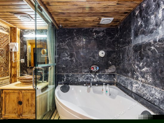 空调豪华小套房