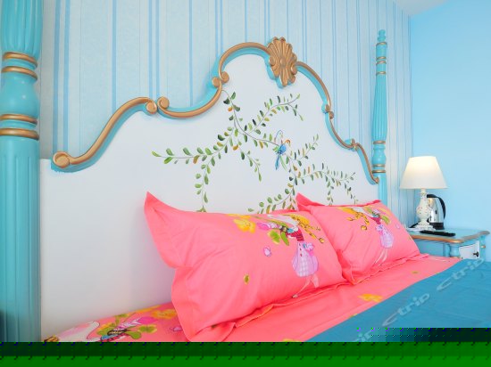 花开半夏一线海景大床房