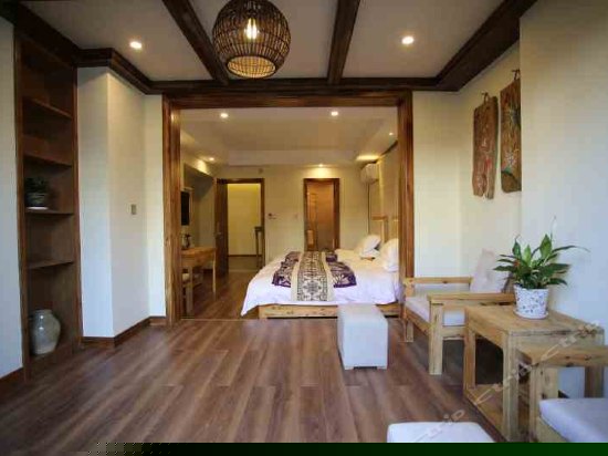 云花火山汤池花园豪华亲子套房