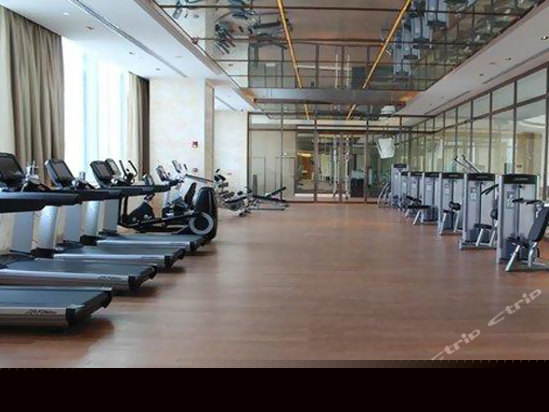 健身娱乐设施