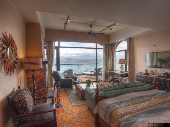 月—海景大床房